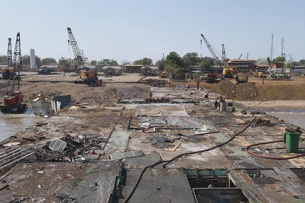 3_The Politics of Waste, and the many Identities of a Ship Recycling Yard in India